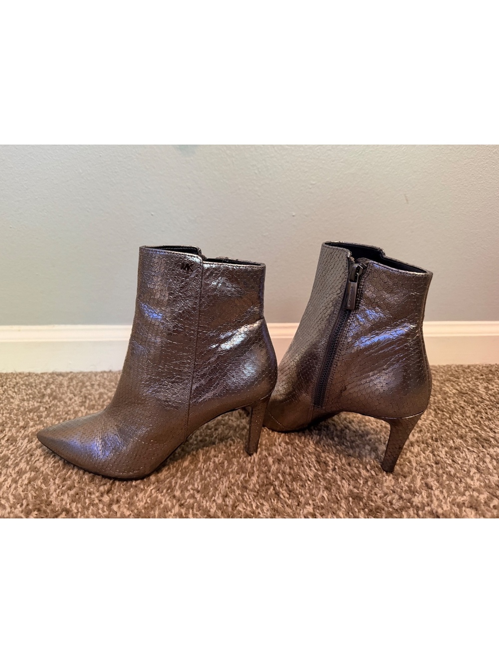 Michael Kors Dorothy Flex Anthracite Mid Bootie Sz 6